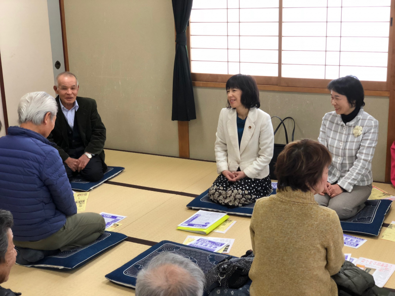 議会報告会を行いました